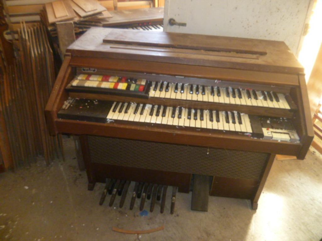 GRATIS ORGEL, Enlèvement