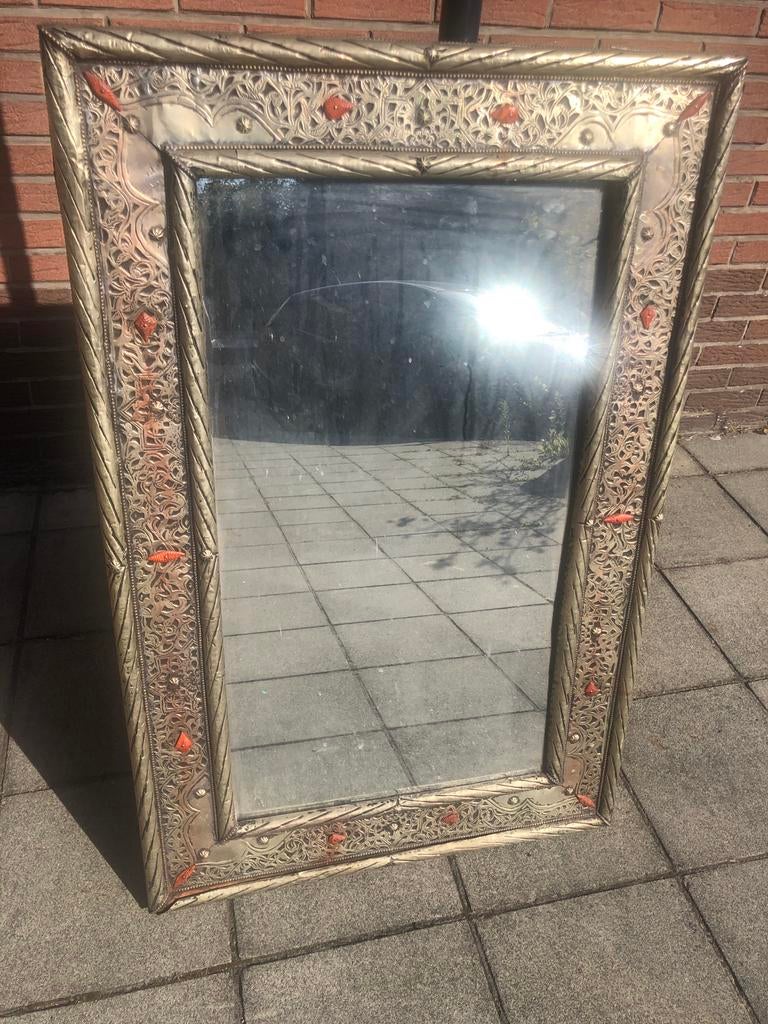 Miroir vintage, Utilisé