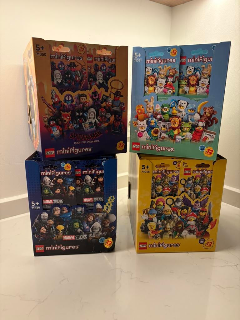 Lego Minifigures - per Set van 12 figuren te koop., Ophalen of Verzenden, Nieuw, Complete set, Lego