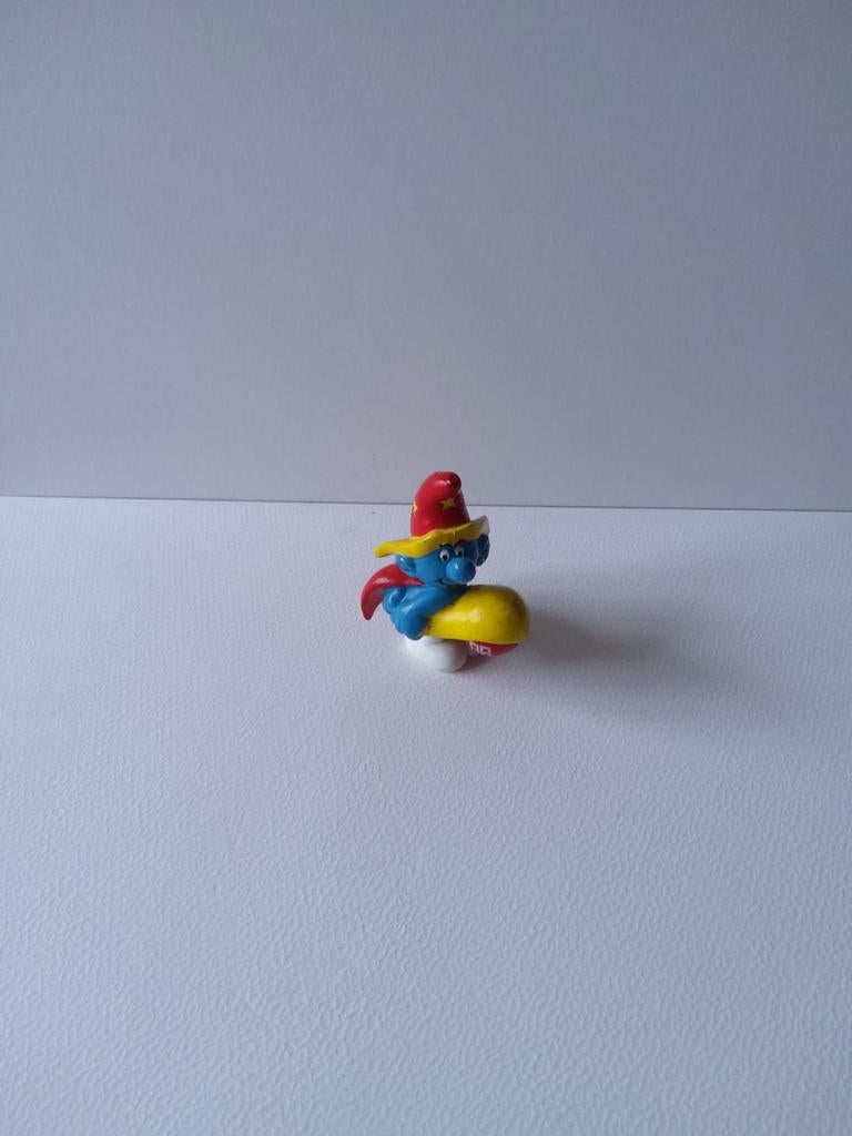 Grand Bazar maakt reclame voor smurf, Ophalen of Verzenden, Zo goed als nieuw, Poppetje, Figuurtje of Knuffel