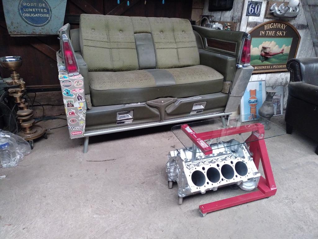 Canapé cadillac décoration recyclage loft ancêtre garage, Collections, Collections Autre, Enlèvement