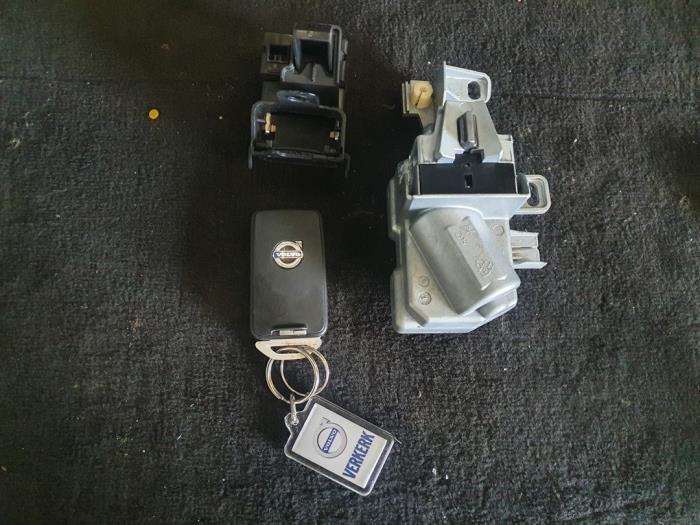 Serrure de contact + clé d'un Volvo S40/V40, Enlèvement ou Envoi, 3 mois de garantie, Utilisé, Volvo