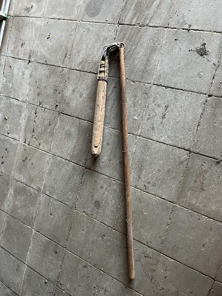 Vlegel antiek hout, Ophalen