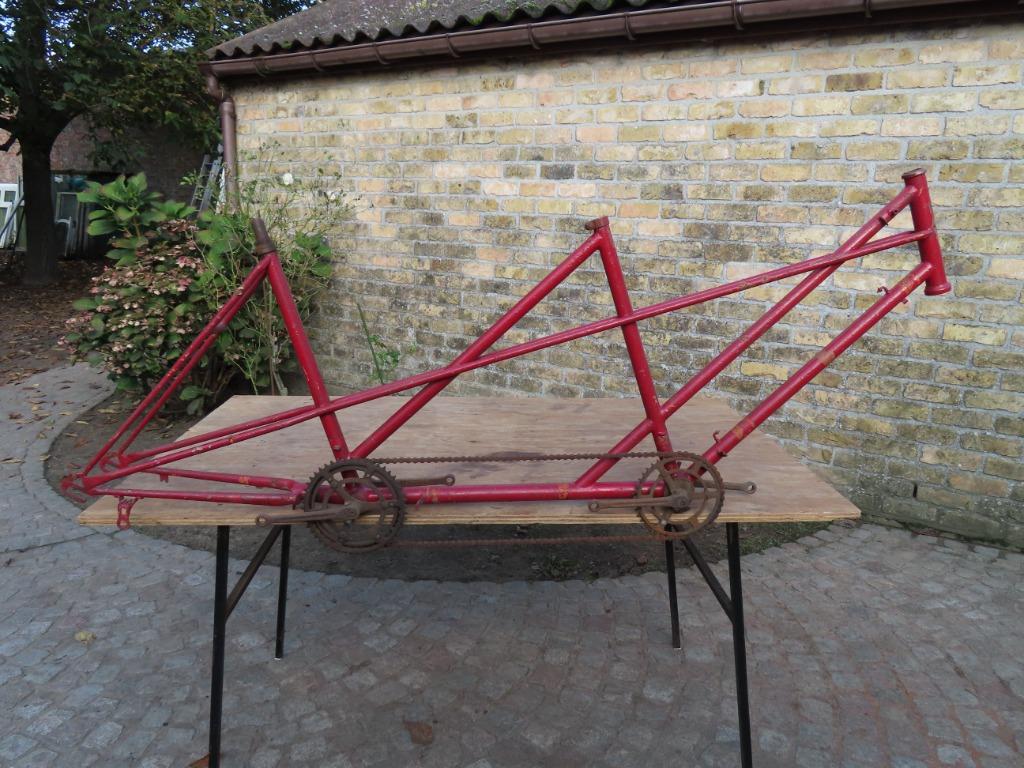 Retro fietskader van tandem , met 1 stuur en pakdrager, Fietsen en Brommers, Ophalen, Gebruikt, Minder dan 10 versnellingen