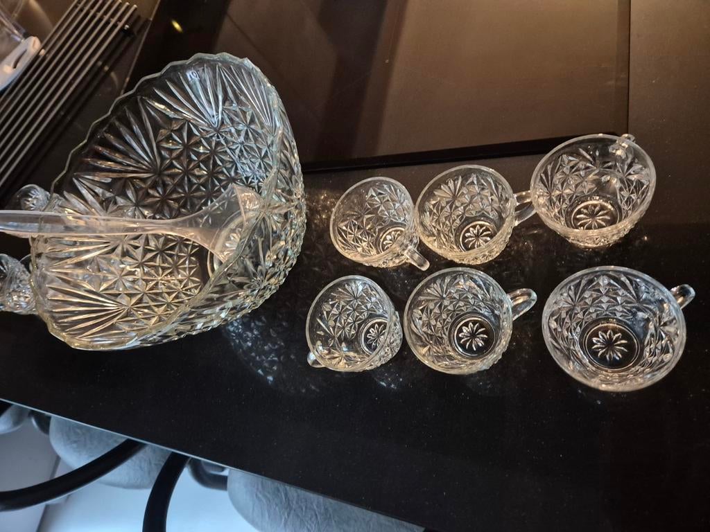 Sangria servies, Ophalen