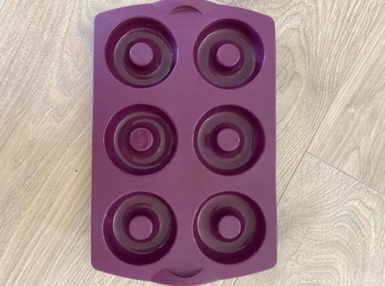 Tupperware siliconevorm donut MultiFlex Rings, Huis en Inrichting, Ophalen of Verzenden, Zo goed als nieuw, Paars, Overige typen