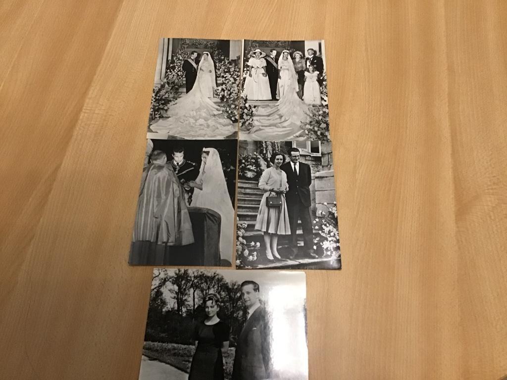 Oude postkaarten trouw prins Albert II en prinses Paola, Verzamelen, Koningshuis en Royalty, Ophalen of Verzenden, Zo goed als nieuw