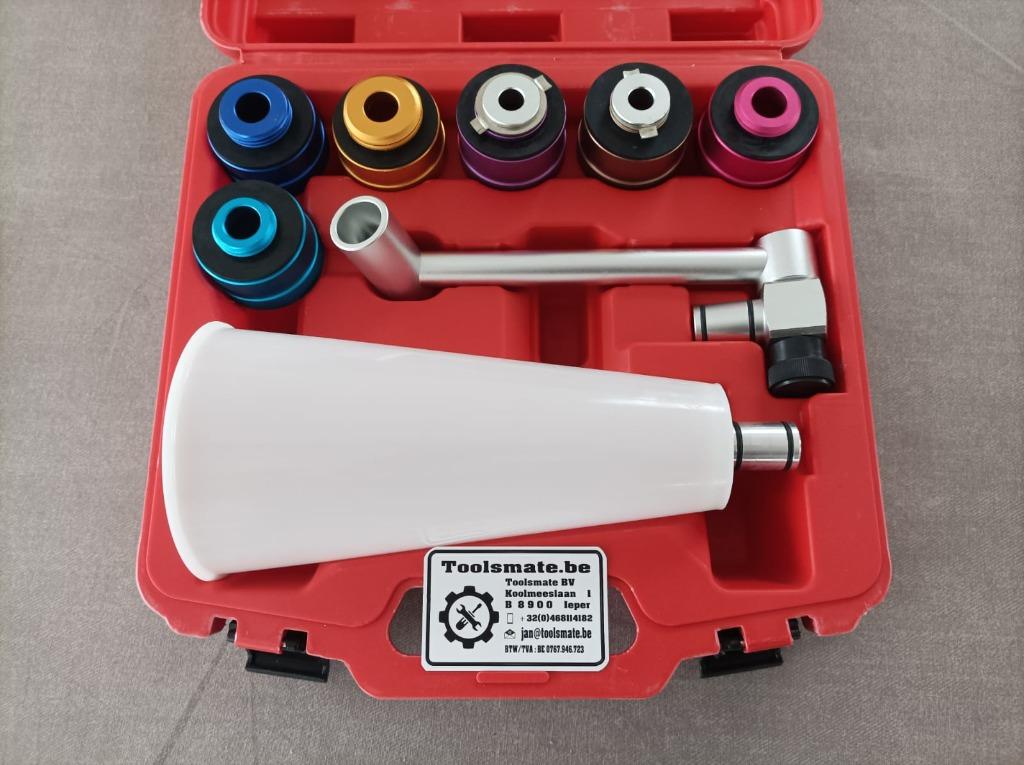 Olie vultrechter met 6 ALUMINIUM adapters, Verzenden