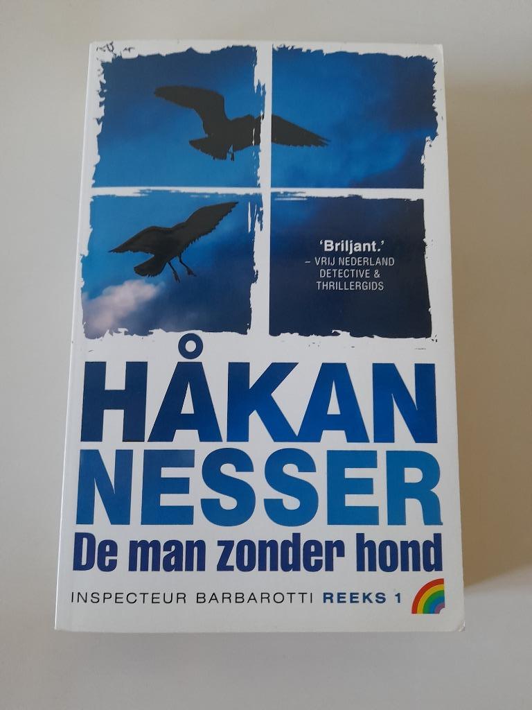 Hakan Nesser - De Man Zonder Hond, Boeken, Ophalen of Verzenden, Zo goed als nieuw, Hakan Nesser, Scandinavië