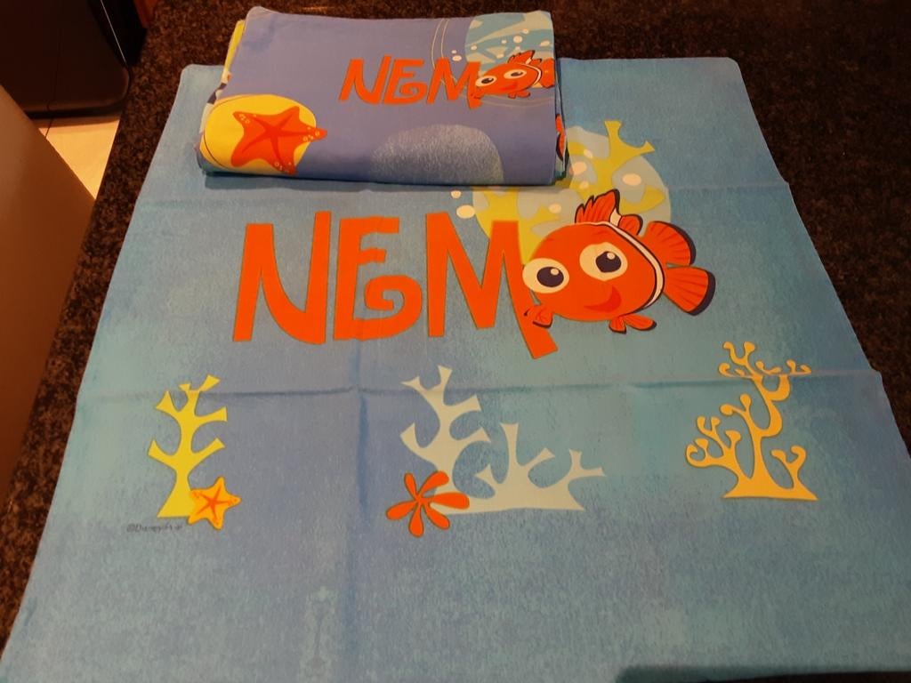 1pers. Dekbed nemo, Ophalen, Zo goed als nieuw