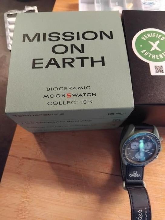 Omega X watch Mission on Earth, Ophalen of Verzenden, Zo goed als nieuw, Omega