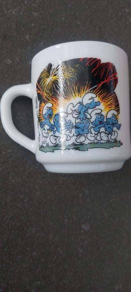 Tasse schtroumph arcopal, Maison & Meubles, Enlèvement ou Envoi, Comme neuf