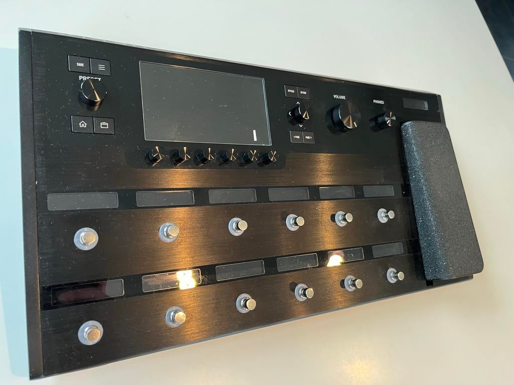 Line6 Helix, inclusief lightcase, Ophalen, Gebruikt
