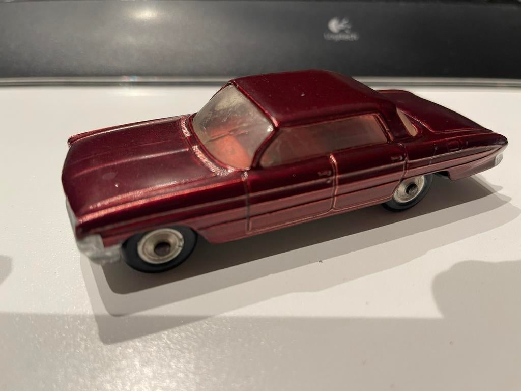 Corgi toys oldsmobile super 88 repaint, Ophalen of Verzenden, Zo goed als nieuw, Corgi