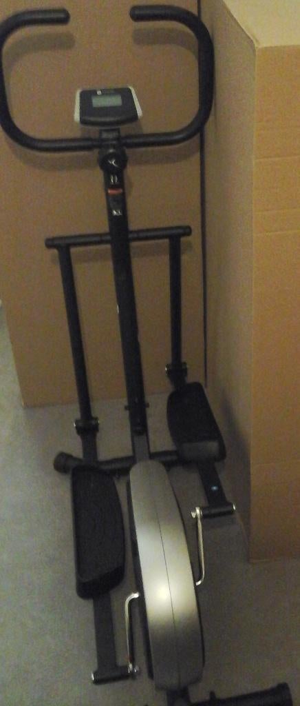 Crosstrainer zelden gebruikt, Sport en Fitness, Ophalen, Zo goed als nieuw, Crosstrainer