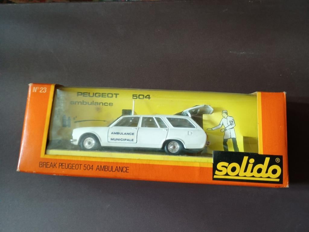 PEUGEOT 504 ESTATE AMBULANCE  nieuw in DOOS, Ophalen of Verzenden, Zo goed als nieuw