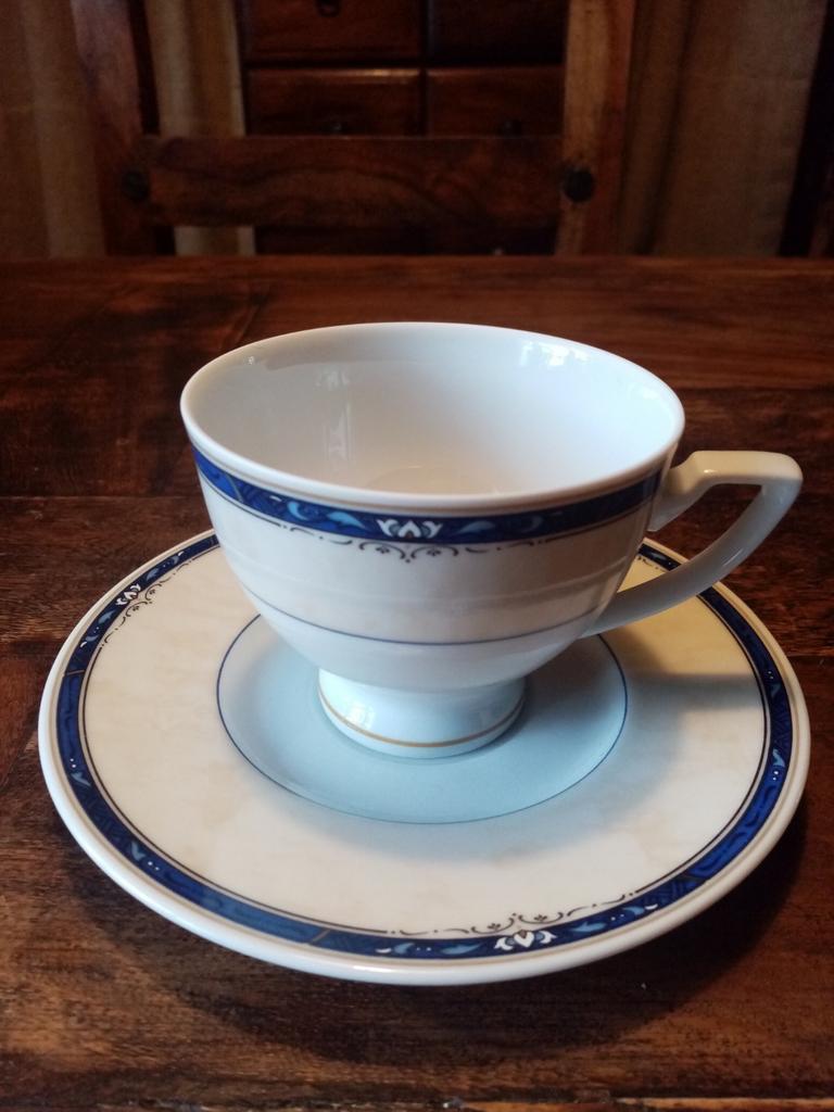 Kop en schotelje Heinrich Winterling, Ophalen of Verzenden