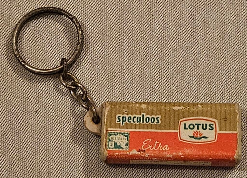 Porte-clés vintage Lotus spéculoos
Cette image, Enlèvement ou Envoi, Marque