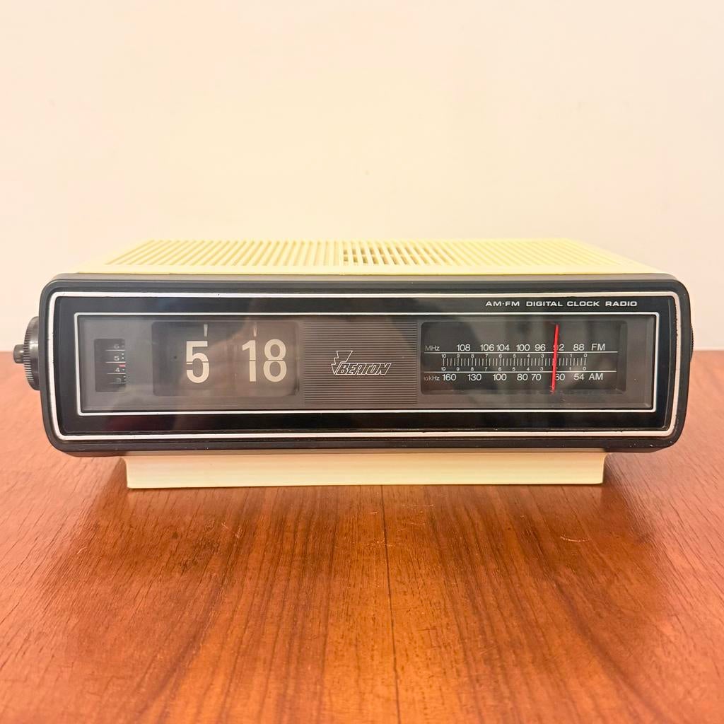 HORLOGE À CLAPET VINTAGE BEATON RSL80 1970 SPACE AGE, Envoi