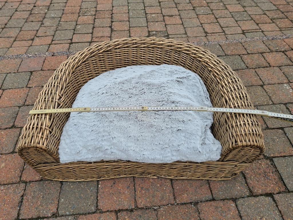 Rotan hondenmand, Dieren en Toebehoren, Ophalen, Zo goed als nieuw