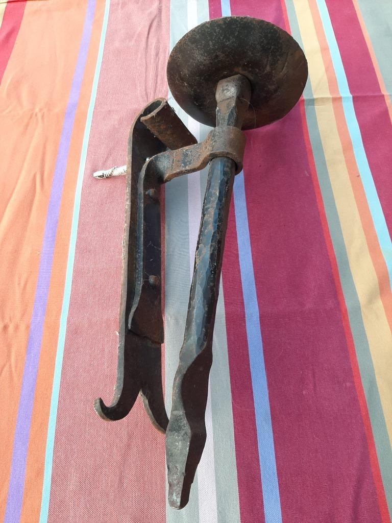 Paire de porte-flambeau en métal, Enlèvement, Autres matériaux