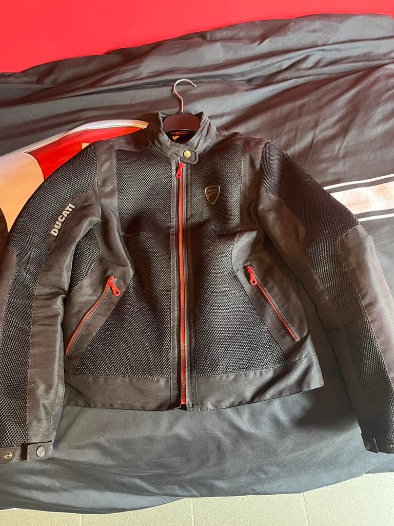 Doorwaaivest Ducati, Motoren, Kleding | Motorkleding, Ophalen, Jas | textiel, Nieuw zonder kaartje, Dames