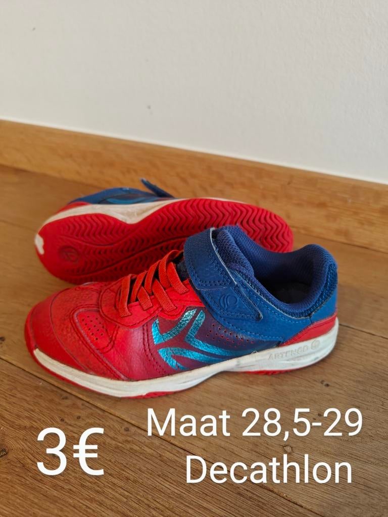 Schoenen jongen Decathlon - maat 28,5 / 29, Gebruikt, Sportschoenen, Decathlon, Ophalen of Verzenden