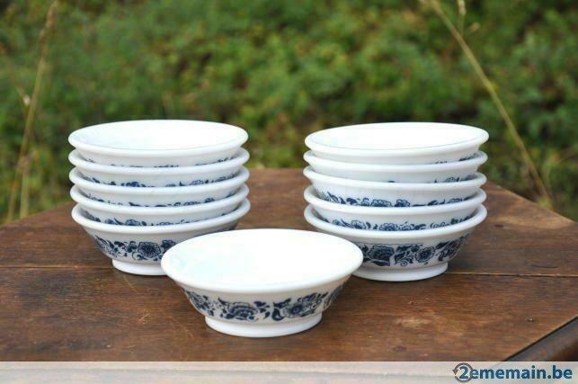 11 coupelles creuseen opaline de foire decor fleur bleu, Enlèvement ou Envoi, Utilisé, Balance ou Balances