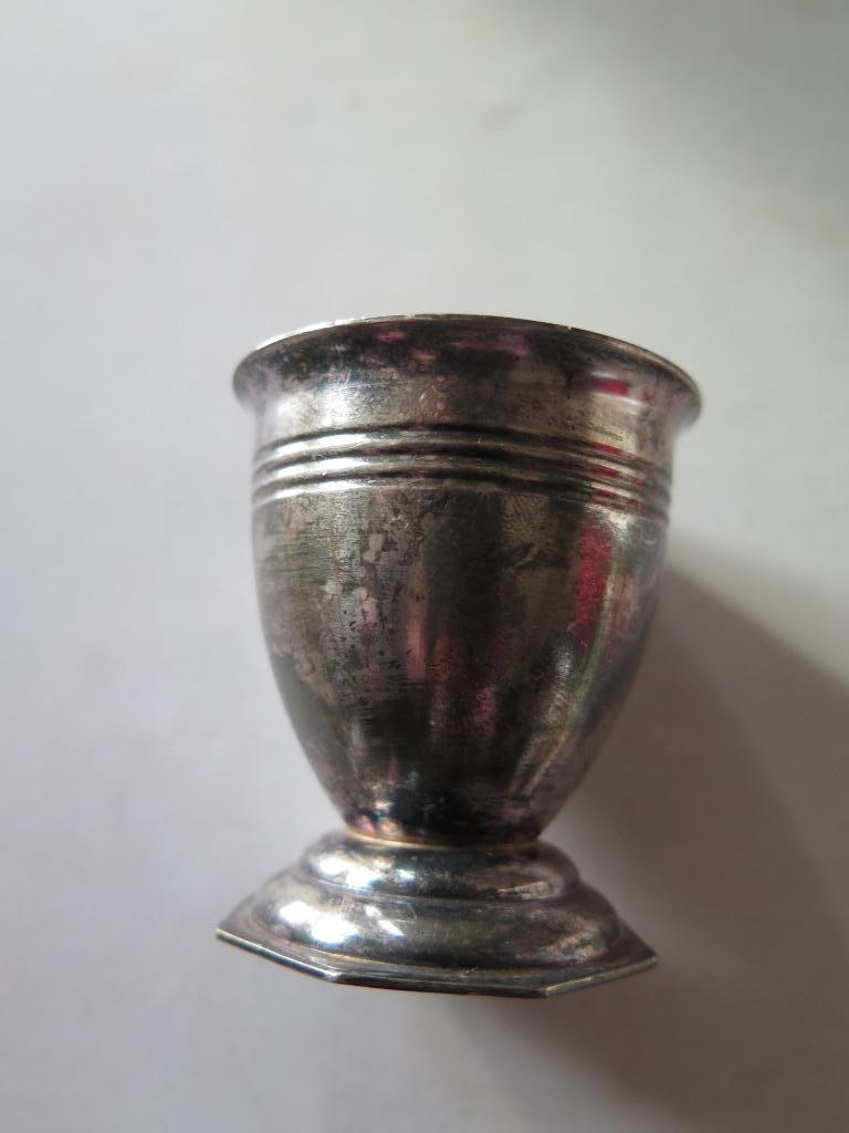verzilverd eierdopje, Antiek en Kunst, Antiek | Zilver en Goud, Ophalen of Verzenden, Zilver