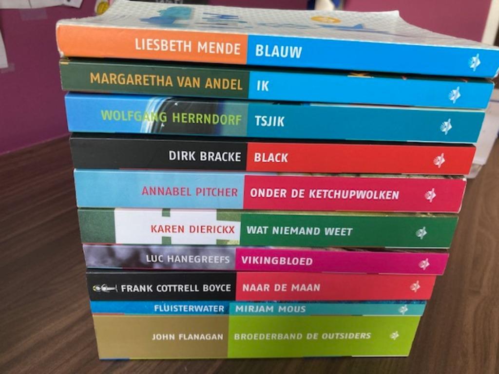 Lot van 10 boeken Van In, Boeken, Ophalen of Verzenden, Zo goed als nieuw, België