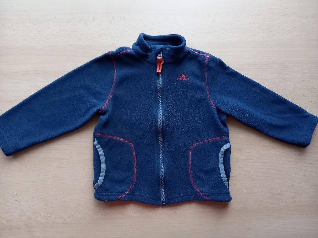Nieuwstaat, donkerblauwe fleece maat 98 Quechua Decathlon, Jongen of Meisje, Trui of Vest, Ophalen of Verzenden, Zo goed als nieuw