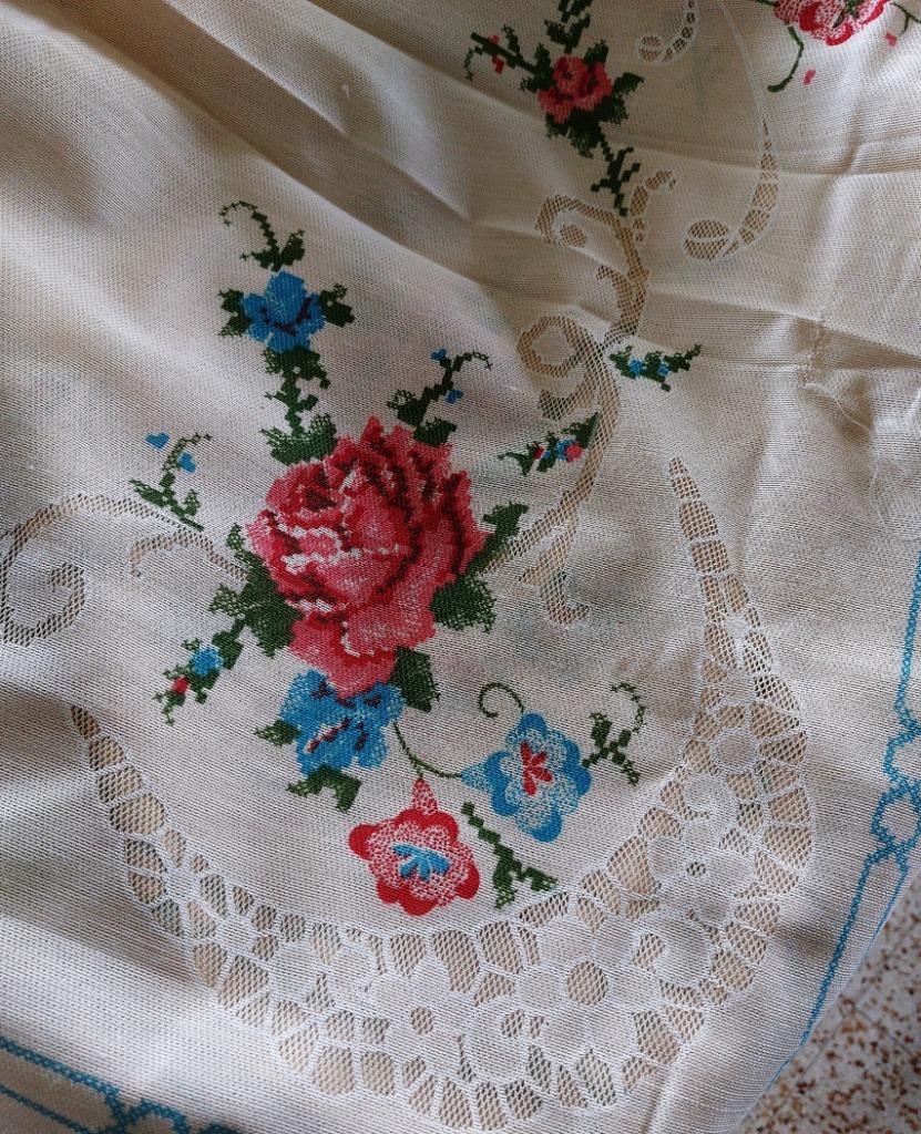 Nappe à broder avec 12 serviettes, Hobby & Loisirs créatifs, Enlèvement, Neuf, Broderies à la main, Autres types