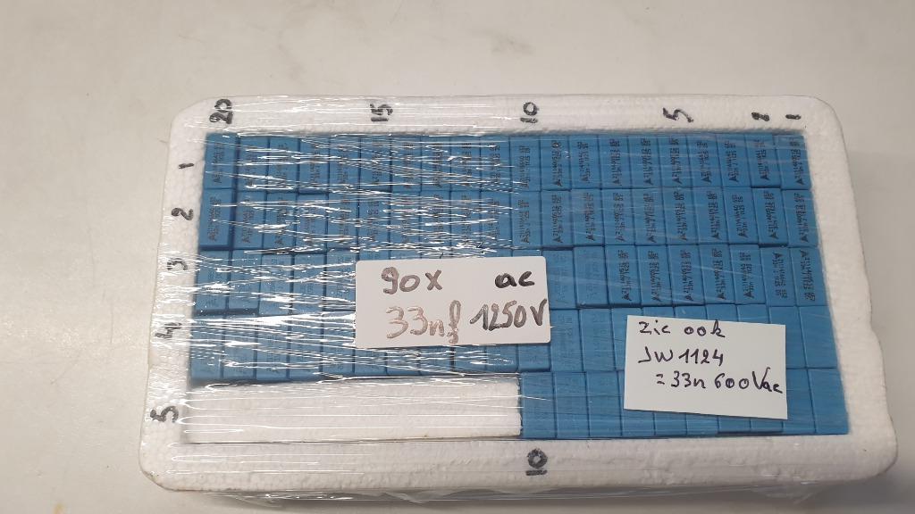 jw1330 : 30 stuks MKT condensator 33nF 1250V, Hobby en Vrije tijd, Elektronica-componenten, Ophalen, Zo goed als nieuw