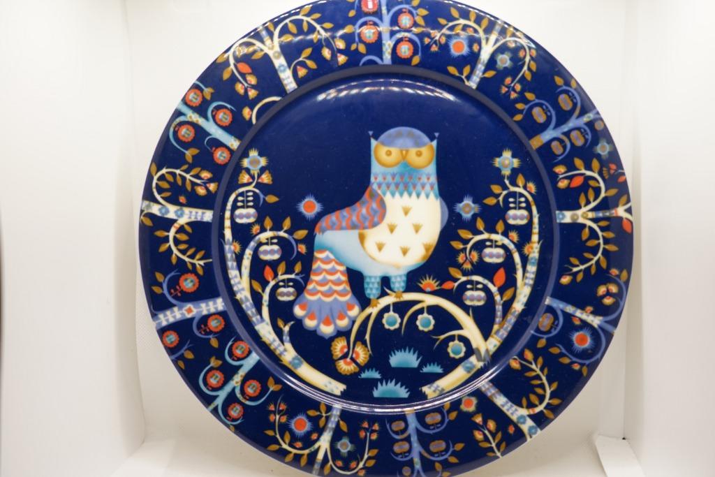 iittala 30 cm taika bord blauw, Huis en Inrichting, Keuken | Servies, Ophalen, Gebruikt, Keramiek, Bord(en)