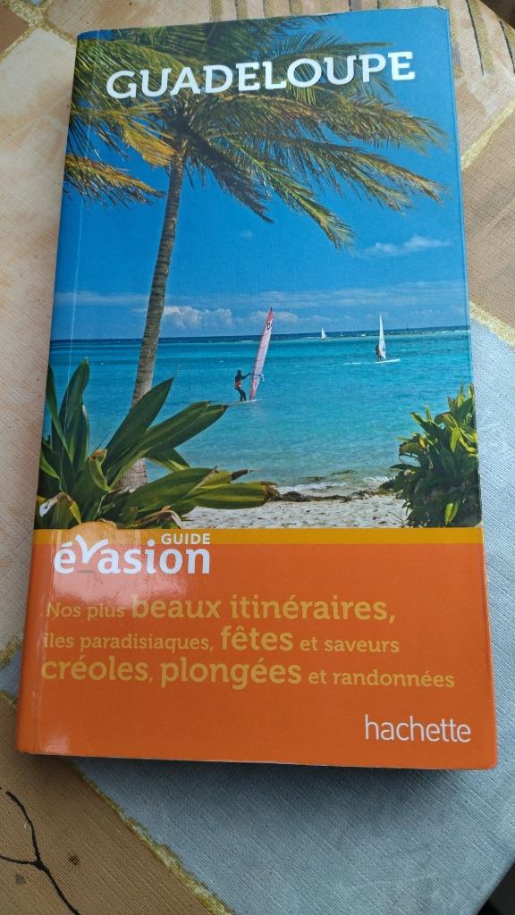 Livre Guide de la GUADELOUPE, Europa, Hachette, Zo goed als nieuw, Reisgids of -boek
