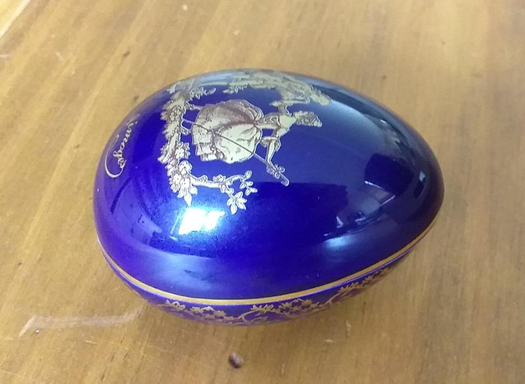 Œuf bleu en porcelaine de la Rose F et D - Limoges, Enlèvement ou Envoi