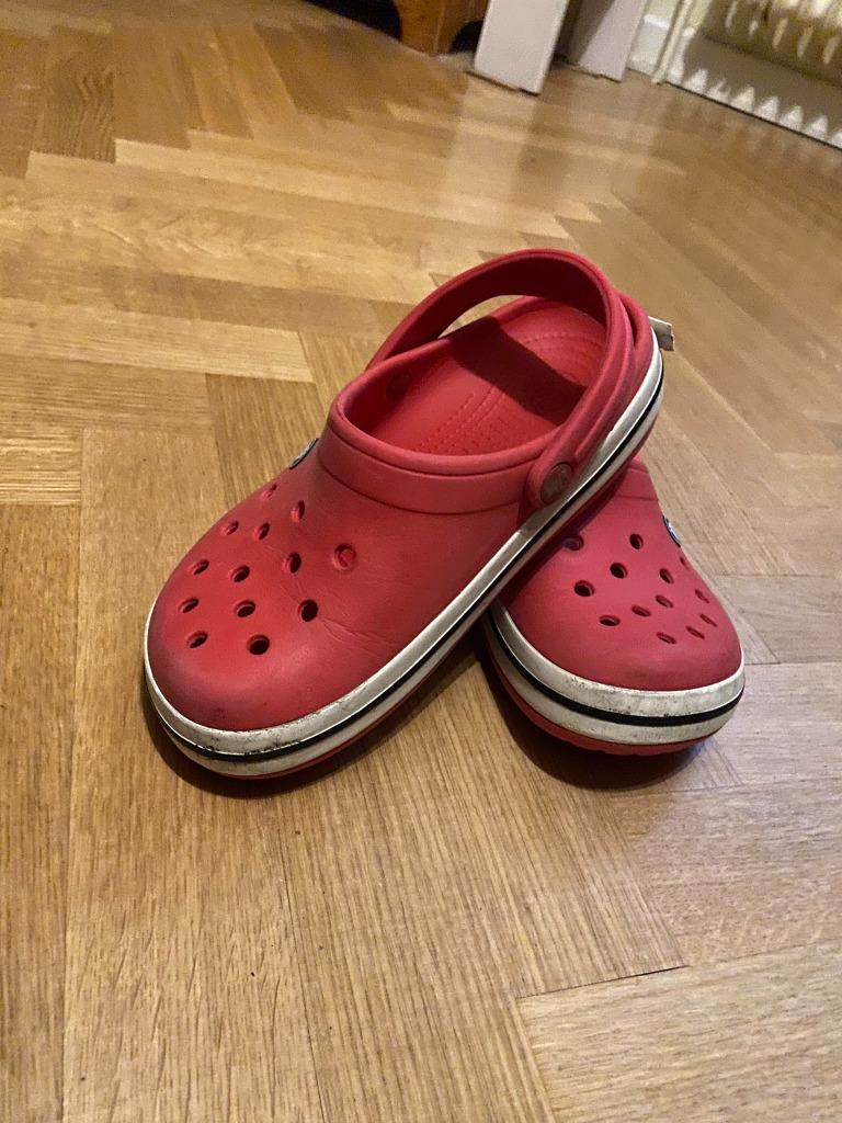 Crocs véritables Pointure J 2 (33-34)  Rouges, Garçon ou Fille, Crocs, Enlèvement, Utilisé