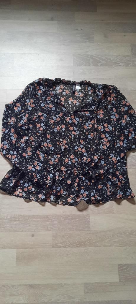 Mooi blousje divided h&m maat 44, Kleding | Dames, Divided, Ophalen of Verzenden, Zo goed als nieuw, Maat 42/44 (L)
