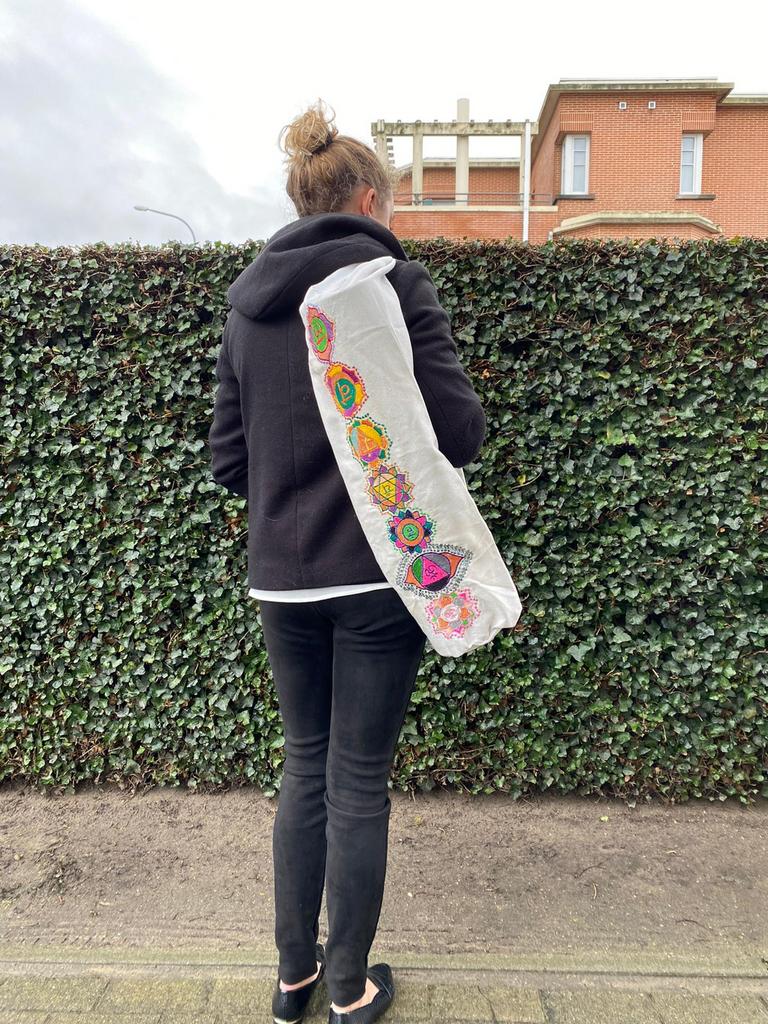 Prachtige Yogatassen (17stuks) met chakra broderie, Sports & Fitness, Yoga & Pilates, Neuf, Sac de yoga, Enlèvement