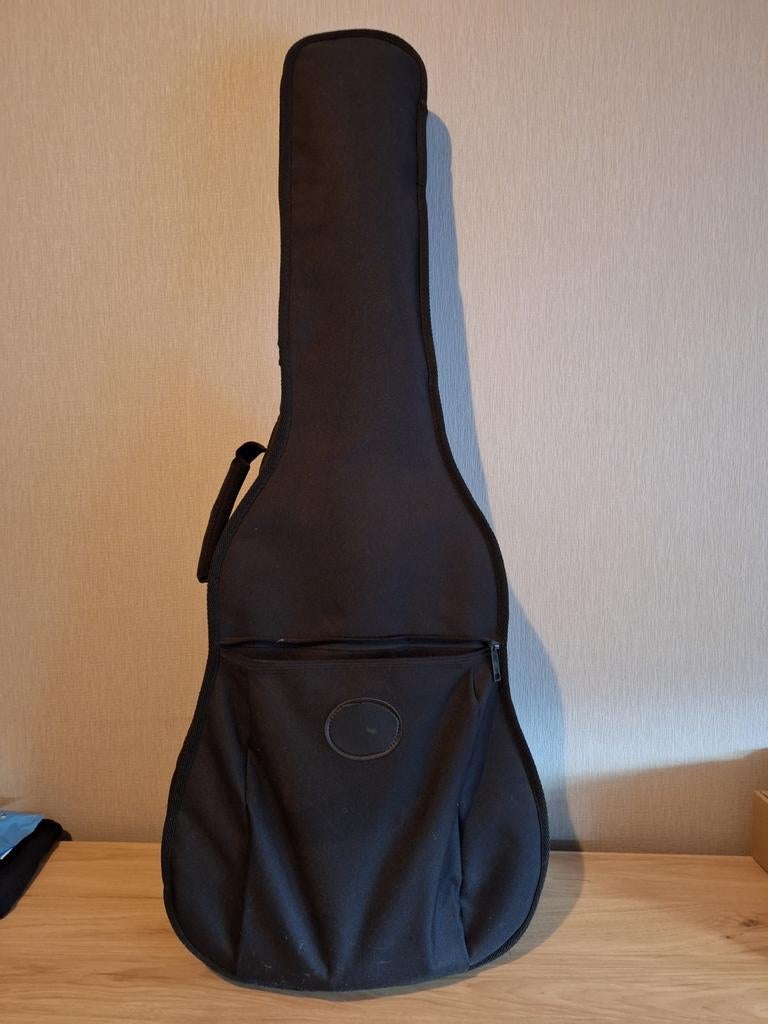 Gitaar 4/4 model 975 met toebehoren, Ophalen