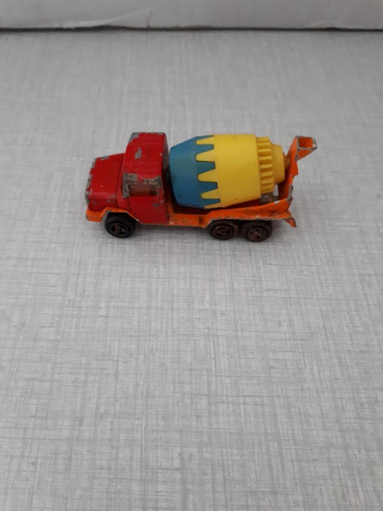 Majorette cementtruck color 227, Hobby en Vrije tijd, Ophalen of Verzenden, Gebruikt, Bus of Vrachtwagen, Majorette