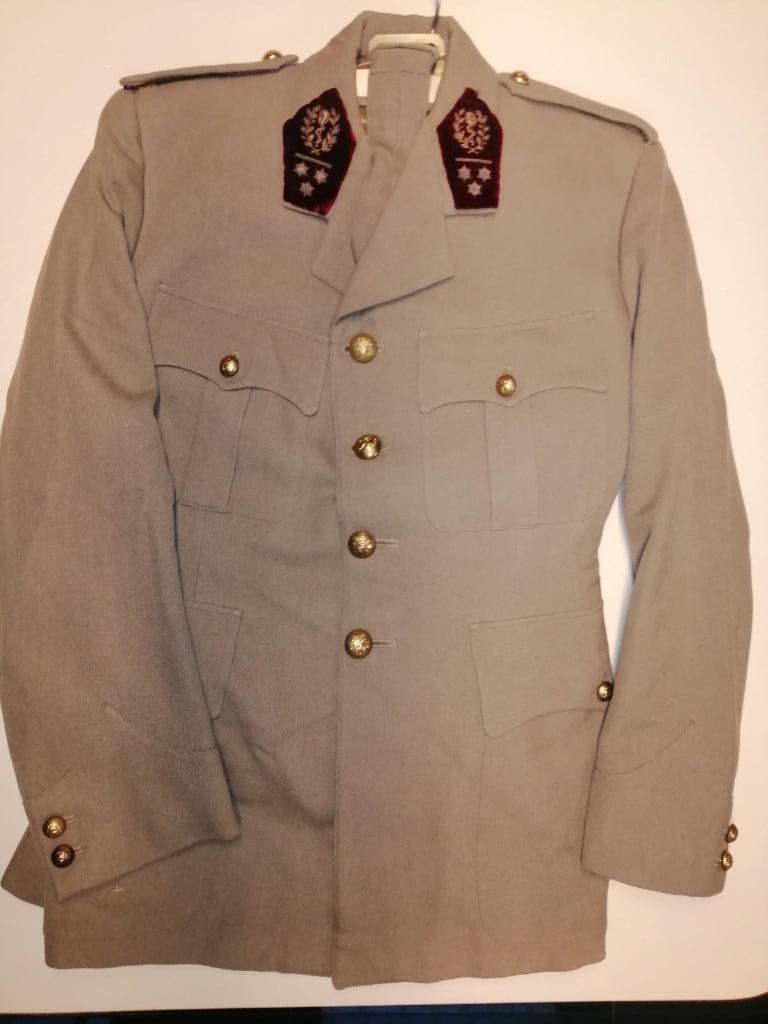 BELGIQUE - ABL - UNIFORME COMMANDANT MEDECIN, Collections, Enlèvement ou Envoi, Armée de terre, Vêtements ou Chaussures