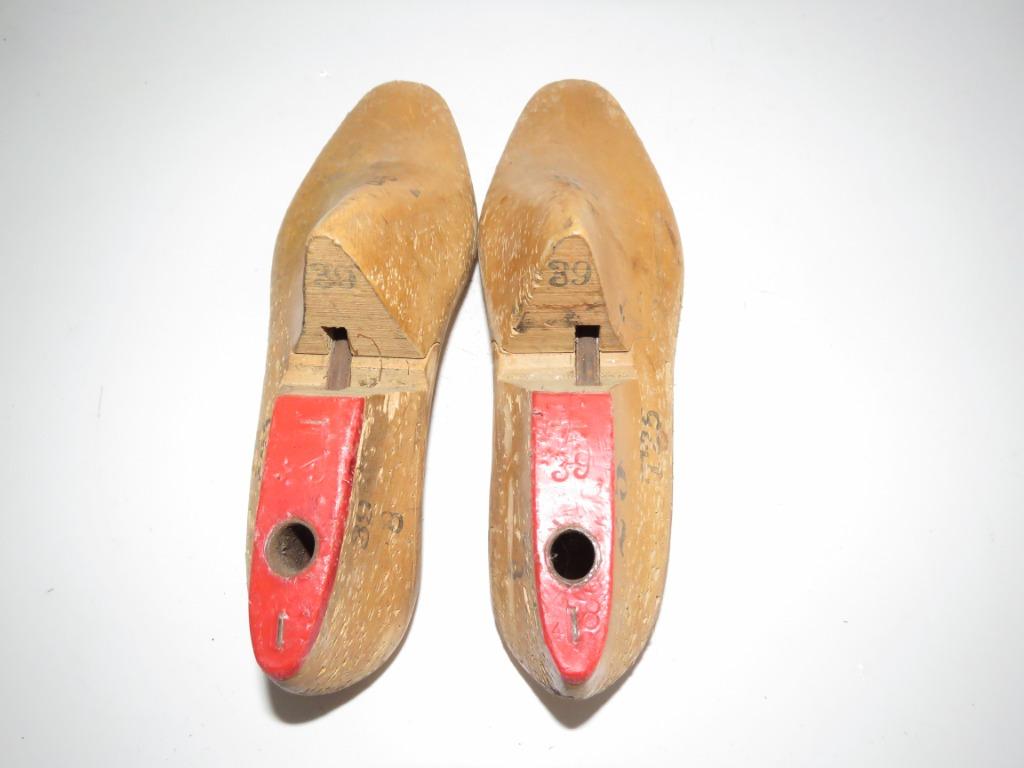 Paire de chaussure ancienne dure pointure 39, Enlèvement ou Envoi