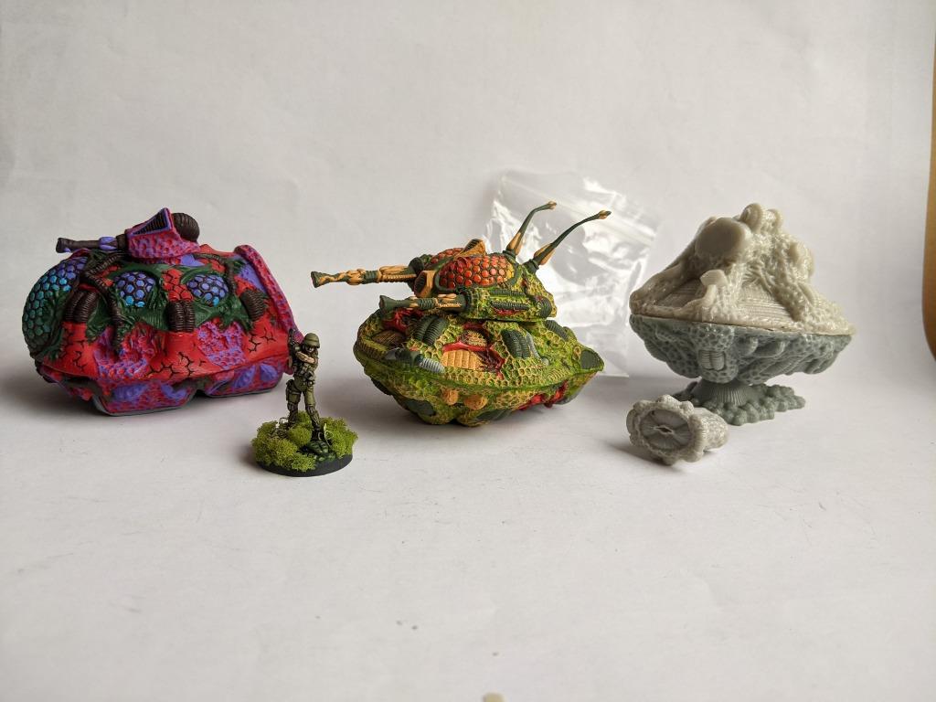 3 véhicules Scotia Bolt Kryomek en résine SF, Enlèvement ou Envoi, Utilisé, 1:50 ou moins, Personnage ou Figurines