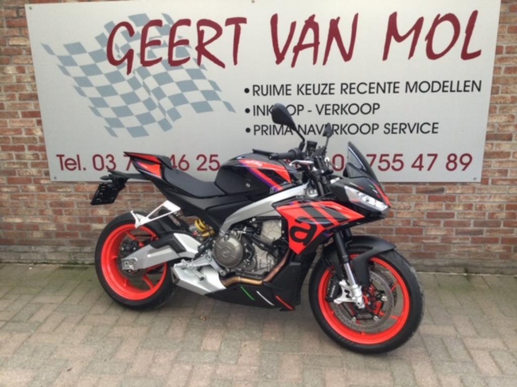 Aprilia Tuono 660, 08/2024, Motos, Motos | Aprilia, Entreprise, Naked bike, plus de 35 kW, 2 cylindres, Permis Moto A, ABS, Régulateur de vitesse