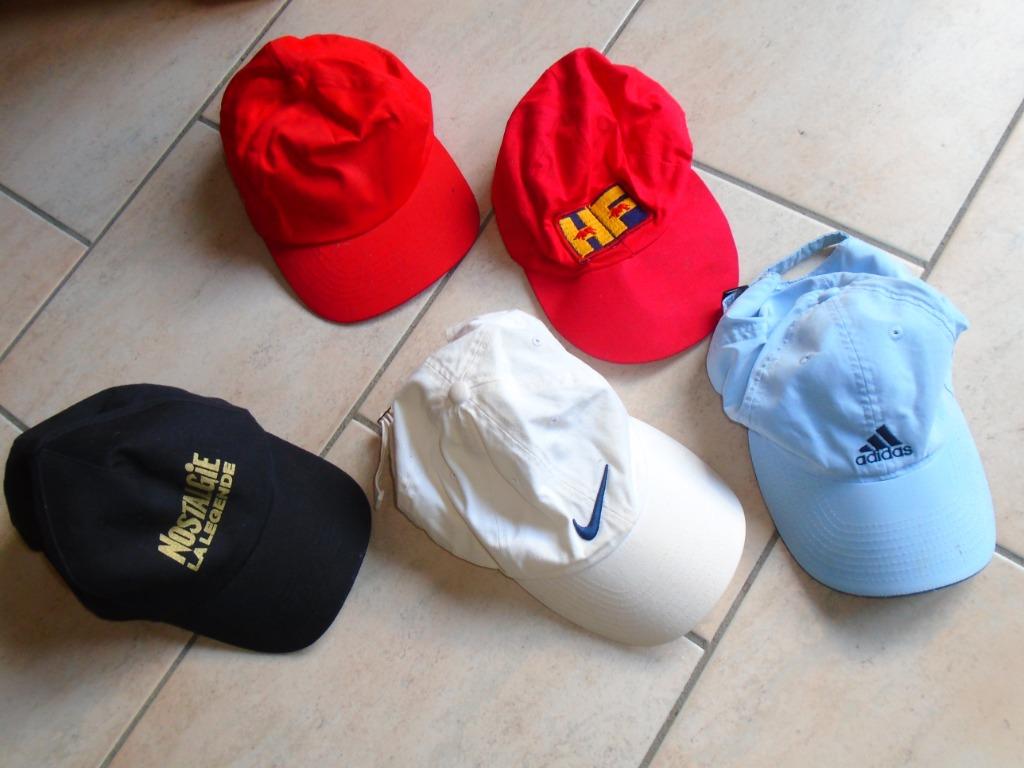 CASQUETTES "WALT DISNEYDALMATIEN""LU"HF"CxG ECT..., Enlèvement ou Envoi, 57 cm (M, 7⅛ pouces) ou moins, Casquette, Porté