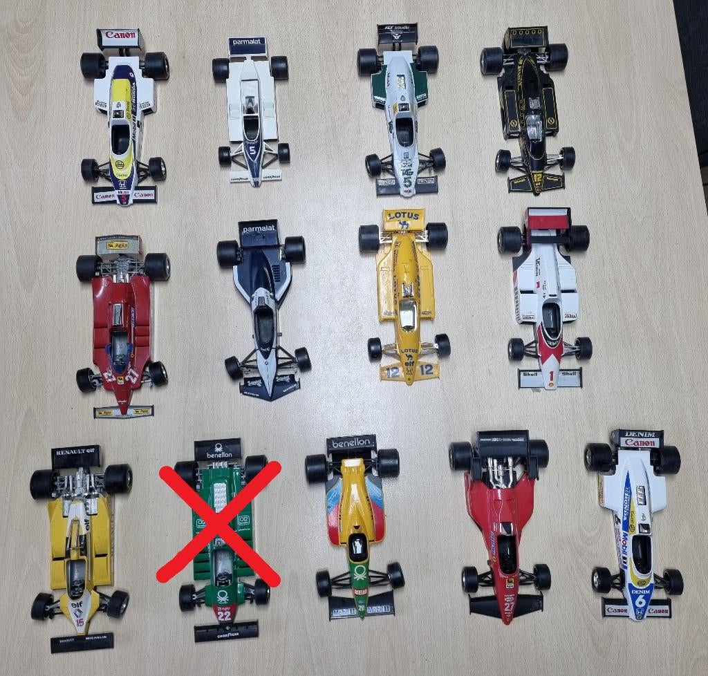 Burago schaalmodellen 1:24, Ophalen of Verzenden, Zo goed als nieuw, Auto, Burago