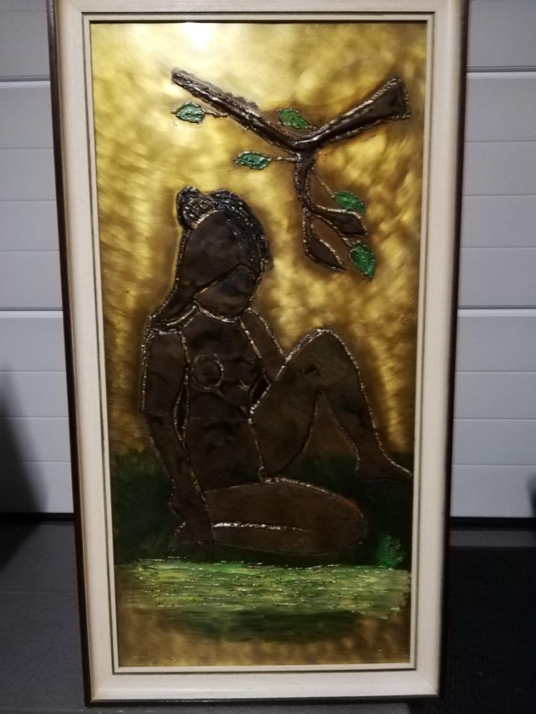 *Art Congolais : Fille assise, plaque de cuivre, Enlèvement ou Envoi