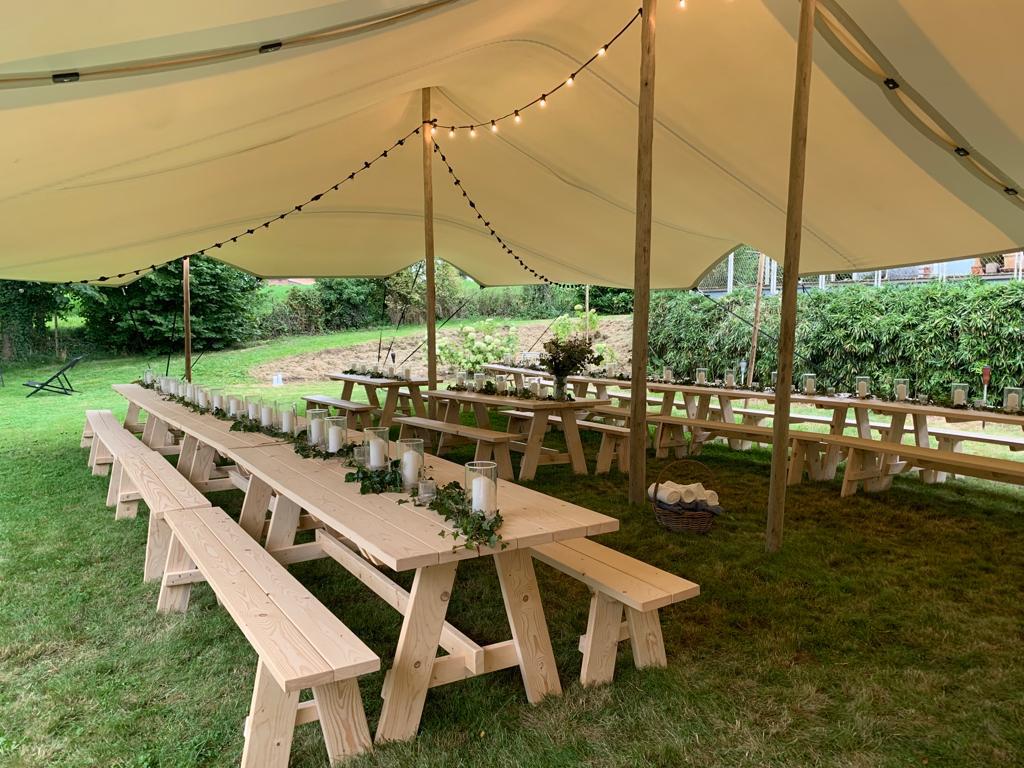 Mobilier de mariage à louer, Enlèvement