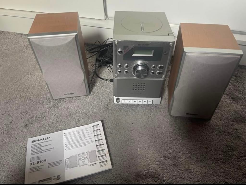 Sharp stereo licht beschadigd (zie foto), Audio, Tv en Foto, Stereoketens, Ophalen of Verzenden, Nieuw, Sharp